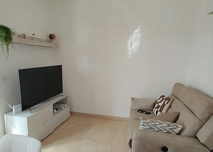 A Due Passi Dal Mare Nella Pace Di Uggiano דירה *