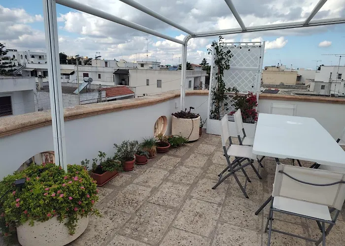 A Due Passi Dal Mare Nella Pace Di Uggiano *